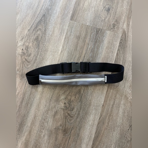 Fitkicks Adjustable Running Belt Waist Pack – Expands 4” Gray - Picture 1 of 6